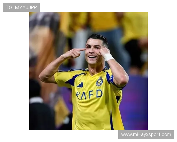 利雅得胜利定位球进攻，C罗抢到最佳落点