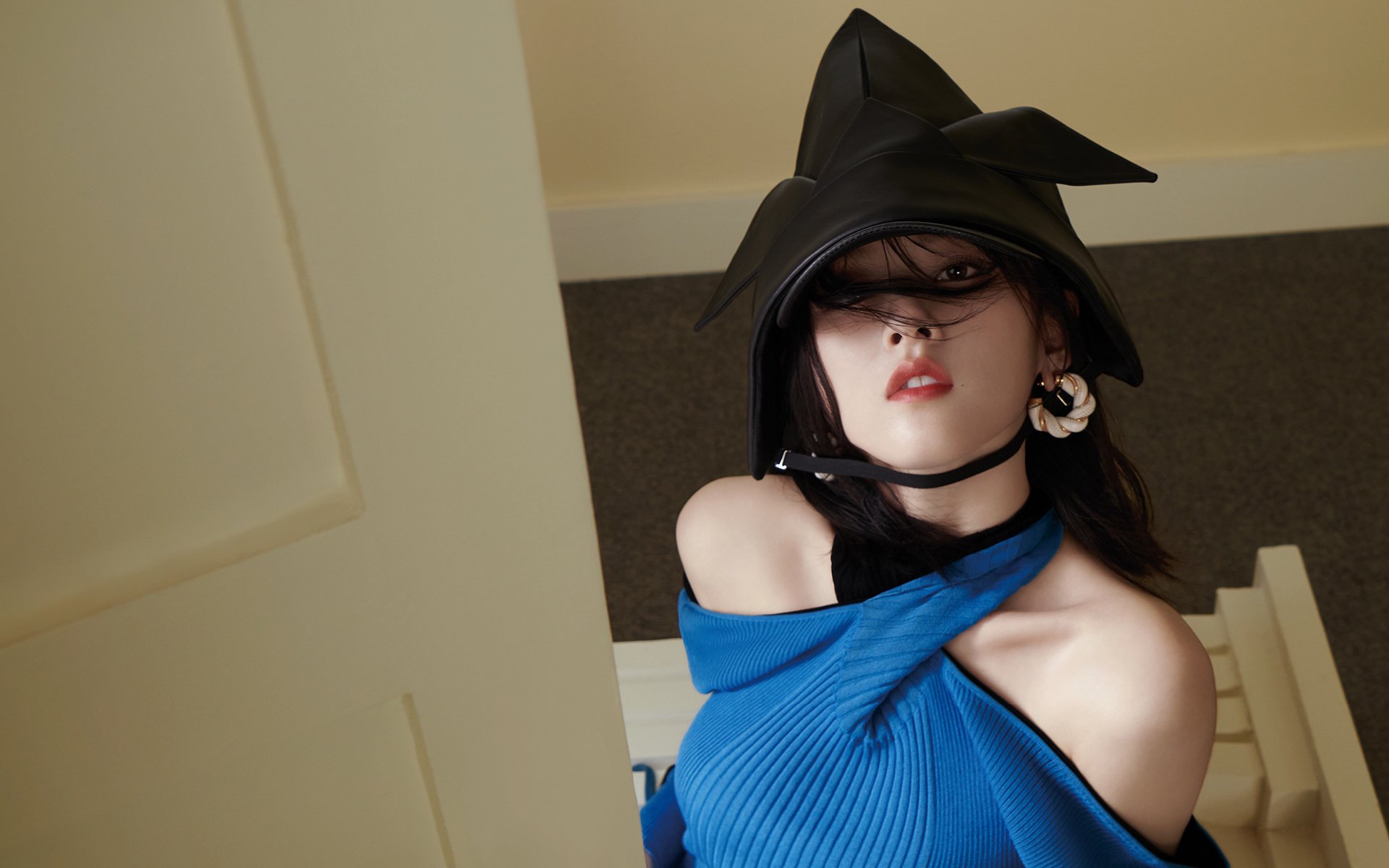 戴维·帕特森精准的场上指挥和稳健的传球，使袋鼠队掌控局面，佩特·戴维森